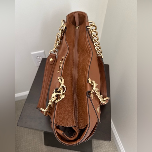 Michael Kors Delancey Tote Crossbody Bag Tan Brown leather with gold hardware - Picture 4 of 11